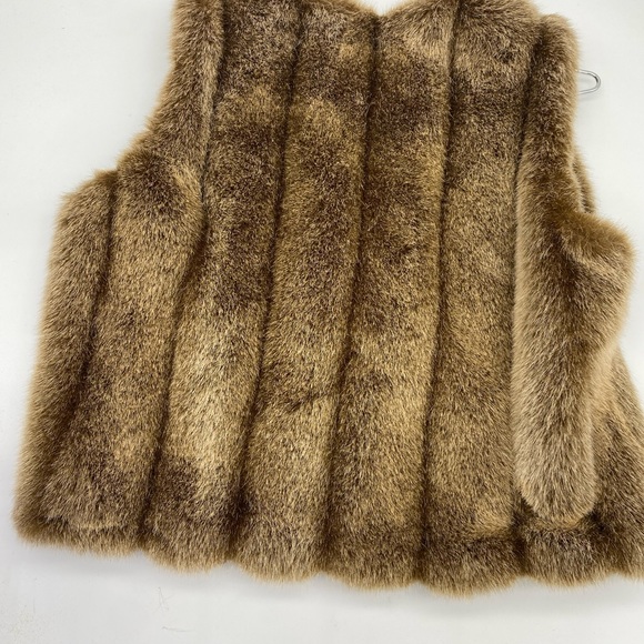 Donna Salyer’s Fabulous Furs Vest Red Fox Size SMALL - Picture 10 of 11